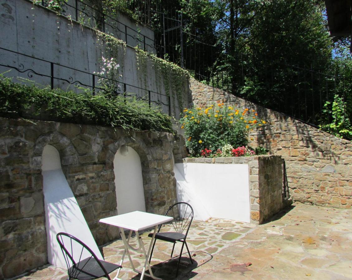 Home With The Veranda Veliko Turnovo Bagian luar foto