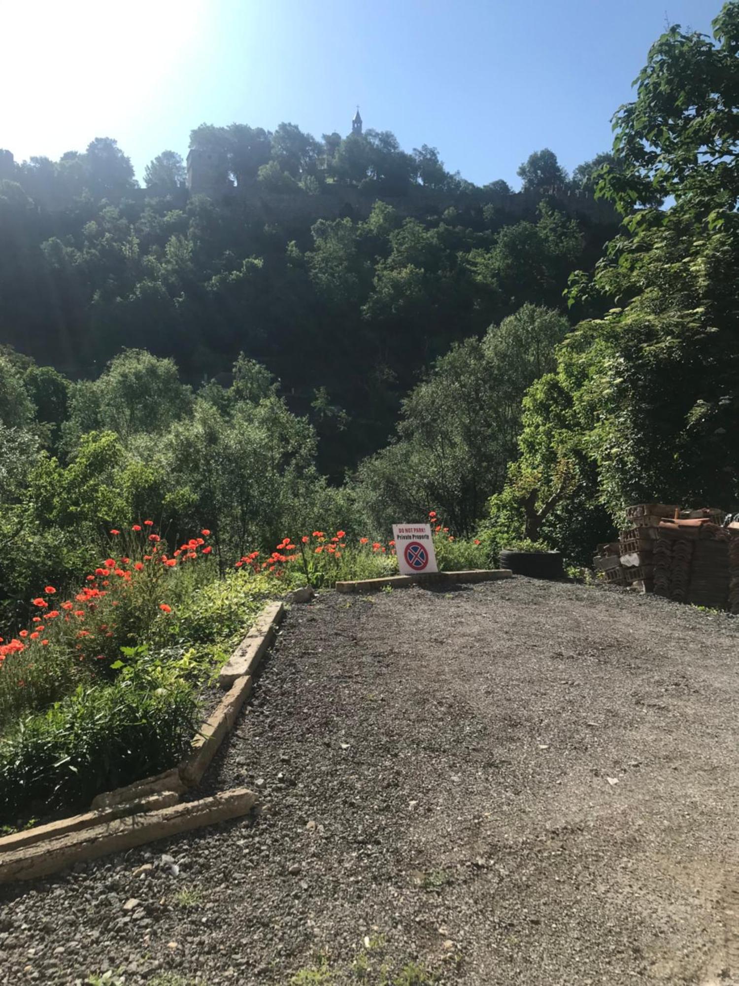 Home With The Veranda Veliko Turnovo Bagian luar foto